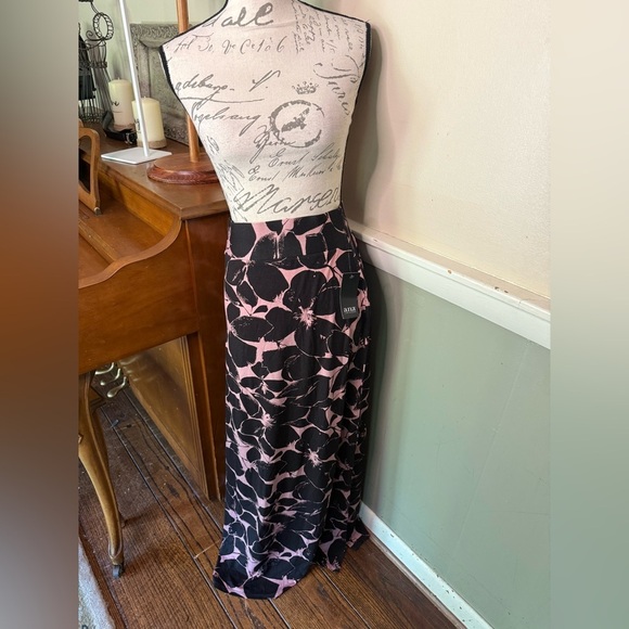 a.n.a Black and Tan Trumpet Maxi Skirt‼️FINAL SALE Price - Picture 1 of 6